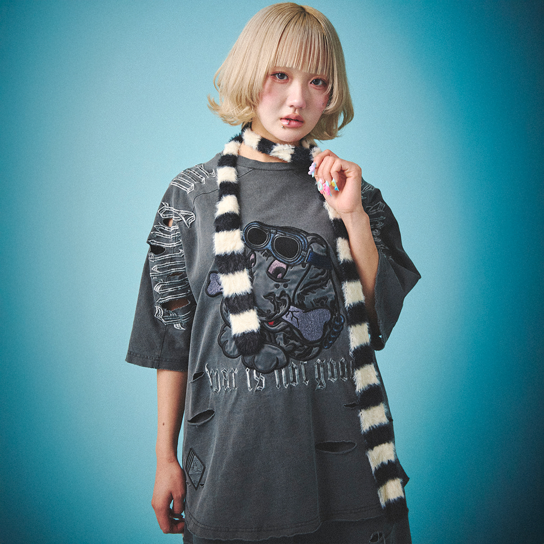 病みに染まりし反戦Tシャツ 152022