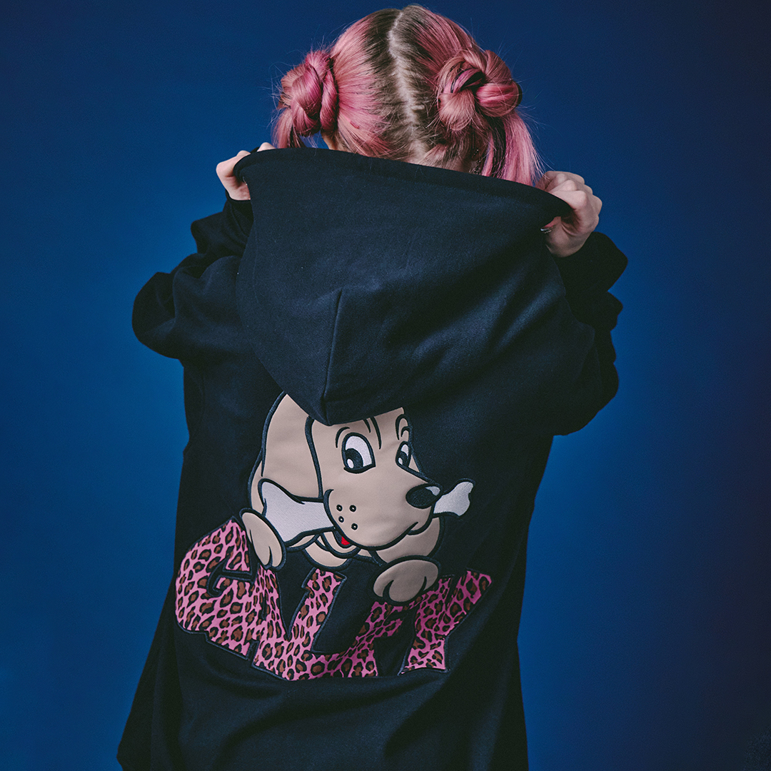 [予約品]【2月上旬頃までにお届け予定】ばーばの切り貼りリメイクパーカー 161057